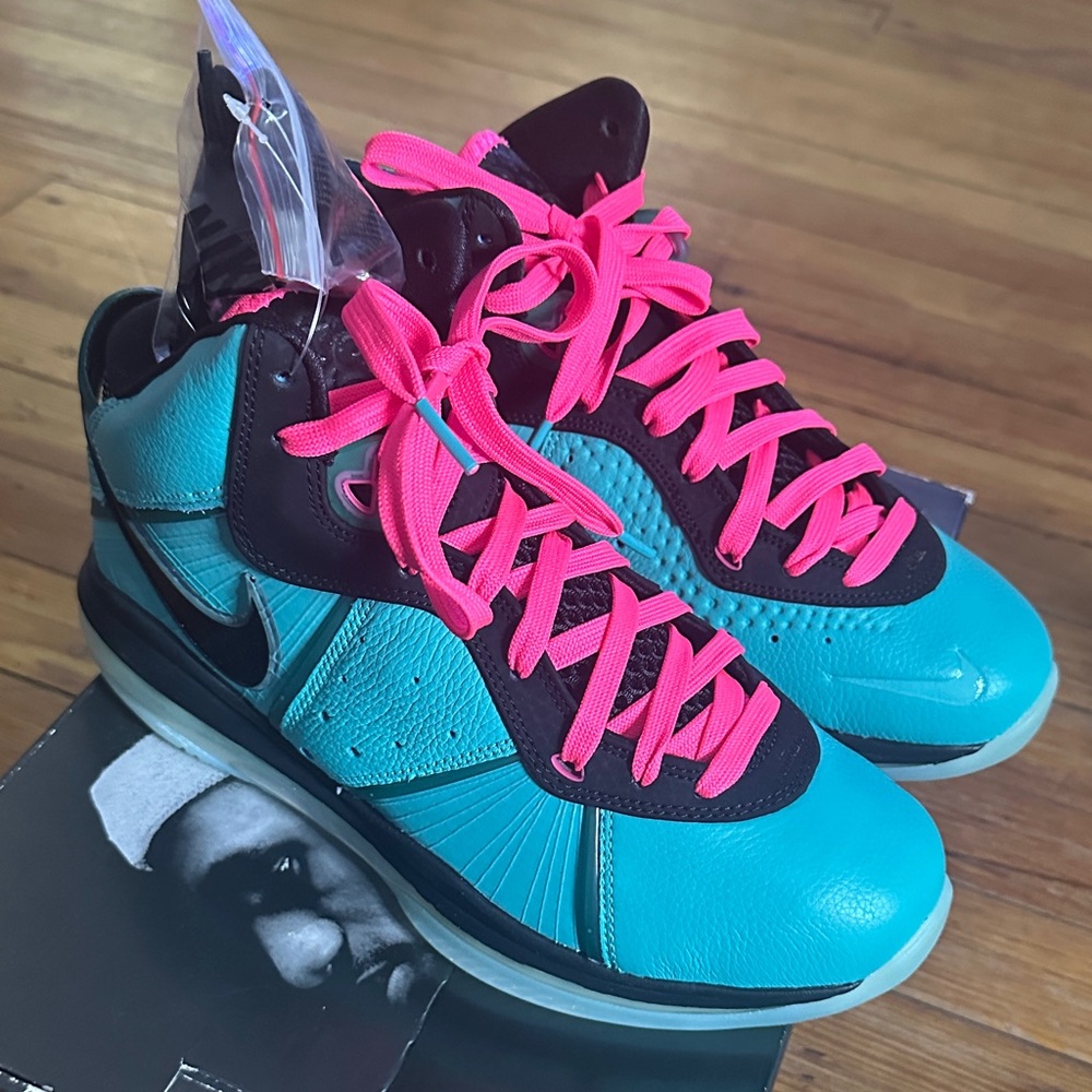 Nike LEBROn 8 - retro/black-pink flash